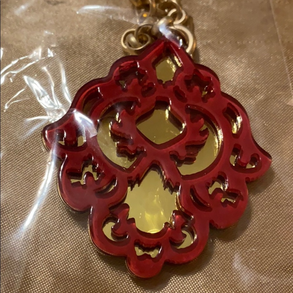 Fan Flirties Necklace
